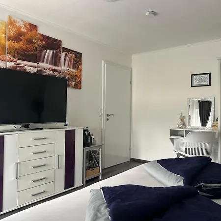 Privatunterkunft Privat Cozy In *